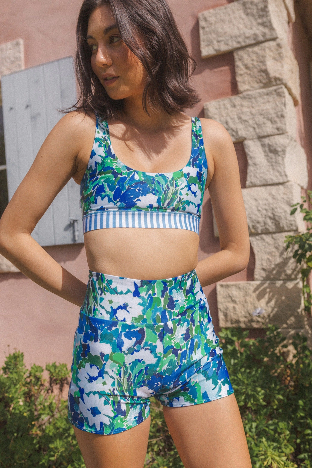 Andi Monet: Shorts de Baño Reversibles Edición Limitada Un Verano Sin Límites ¡Tu Estilo Inconfundible!